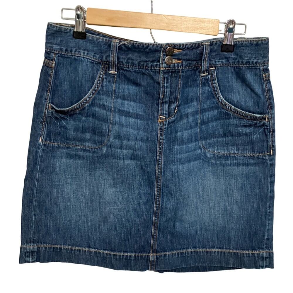 Old Navy Classic Blue Mini Skirt Size 6 classic back slit with pockets Y2K